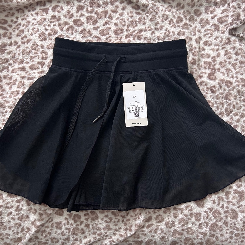 HALARA black mesh XS Skort